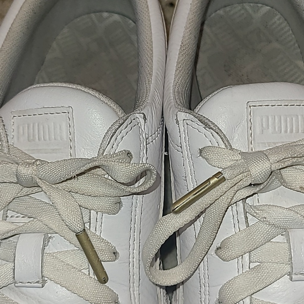 Puma women's "Love" sz. 10. White leather court shoes (#954) - Picture 3 of 12